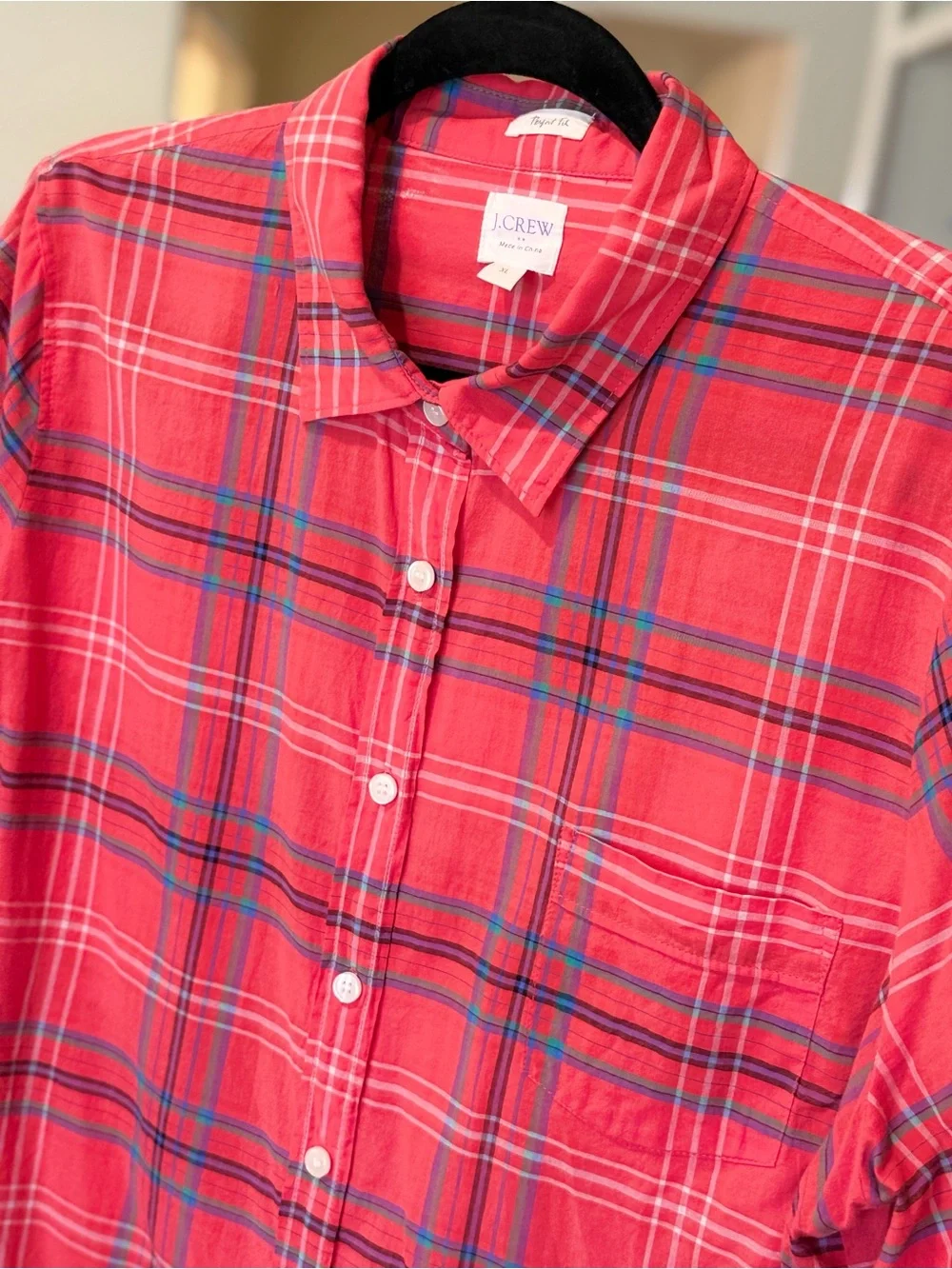 J. Crew Women’s Perfect Fit Red and Blue Plaid Button-Down Shirt Size XL